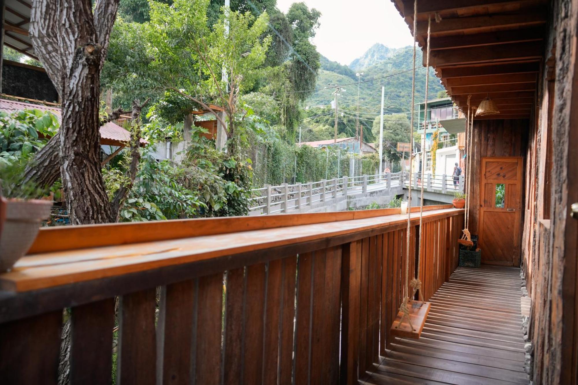 A Pousada Casa Madera San Marcos La Laguna Exterior foto